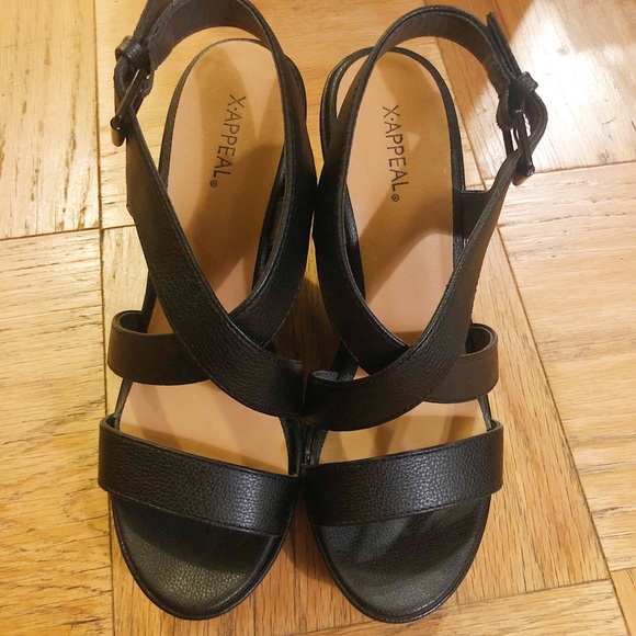 NEW Xappeal Black Strappy Wedges Heels - Picture 7 of 8